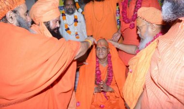 हरिद्वार में सिन्धी संत खे महंतायी ॾिनी वई