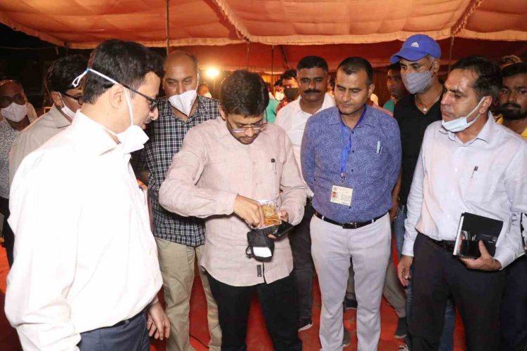 रीट परीक्षा: जिला कलेक्टर मेहता ने देर रात देखी व्यवस्थाएं