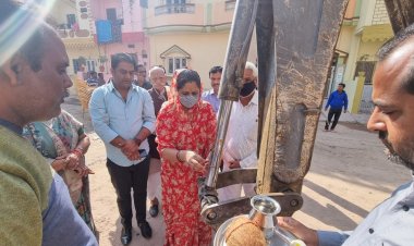 महापौर ने किया वार्ड 2 के निर्माण कार्य का शुभारंभ