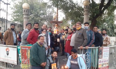 शहीद हेमू कालानी के बलिदान दिवस की पूर्व संध्या पर हुआ दीपदान