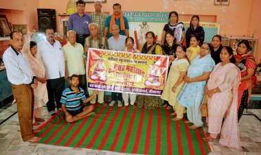 पोस्टर विमोचन से हुआ चेटीचंड महोत्सव सप्ताह का आगाज मंगलवार को होगी लोक कलाओं की प्रस्तुति