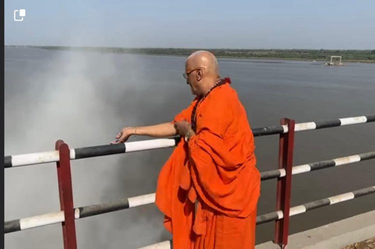 बैसाखी पर्व पर की माँ नर्मदा में यज्ञ भस्मि परवान