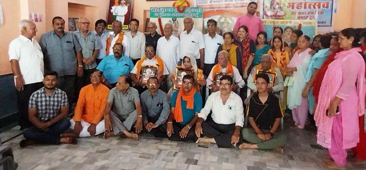 सिंधु संस्कृति और प्राचीन परंपराओं से जुड़े युवा