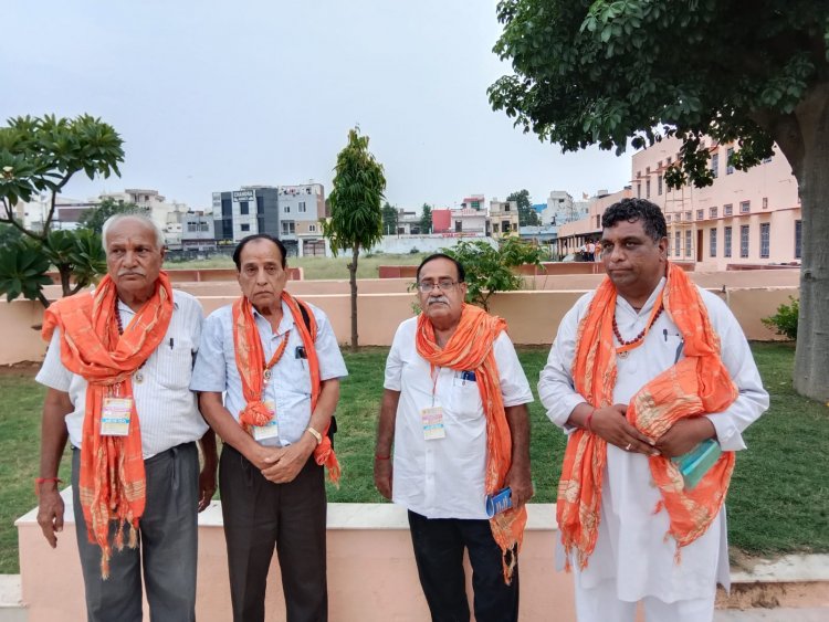 राज्य स्तरीय मुखी सम्मेलन से लौटे बीकानेर सिन्धी सेंट्रल पंचायत के पदाधिकारियो का हुआ भव्य स्वागत