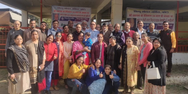 सिन्धु सोशल सर्किल के 34 वें स्थापना माह में श्री कृष्ण मुरारी गौशाला में सेवा कार्य