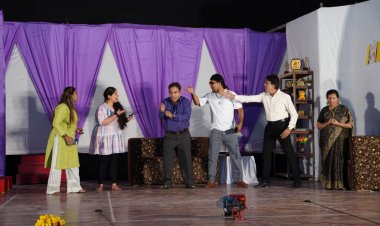 सिंधी हास्य नाटक इश्क़ ऑफ़लाइन ने दर्शको को खूब हंसाया