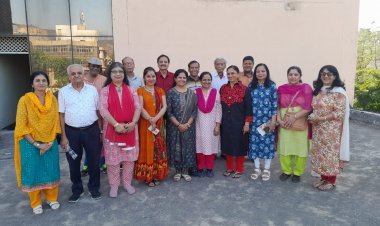 सिन्धी अकादमी द्वारा मासिक अदबी गोष्ठी का आयोजन