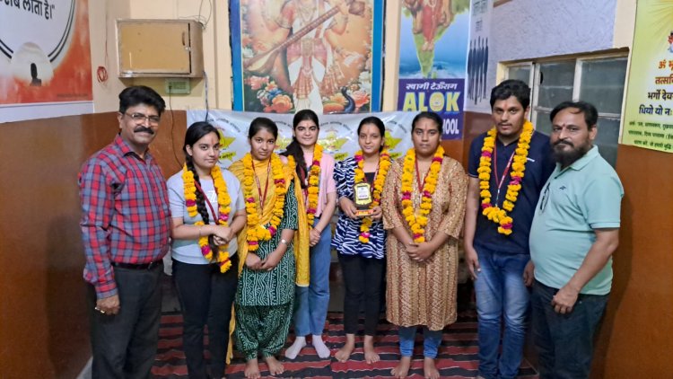 आलोक स्कूल का परीक्षा परिणाम उत्कृष्ठ रहा