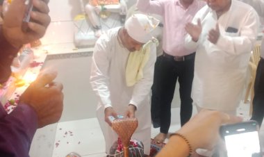 पुष्पों की वर्षा में डूबा फाग महोत्सव, संत शभू साई सतसंग मंडली ने बिखेरी भक्ति की खुशबू