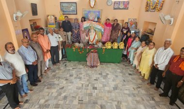 "शस्त्र पूजन के साथ मां भारती की आराधना, धर्म और शक्ति का संगम"